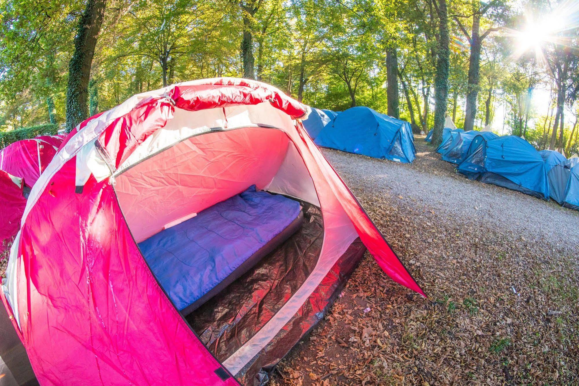 Pamplona Camping Hotel Aizoáin Buitenkant foto
