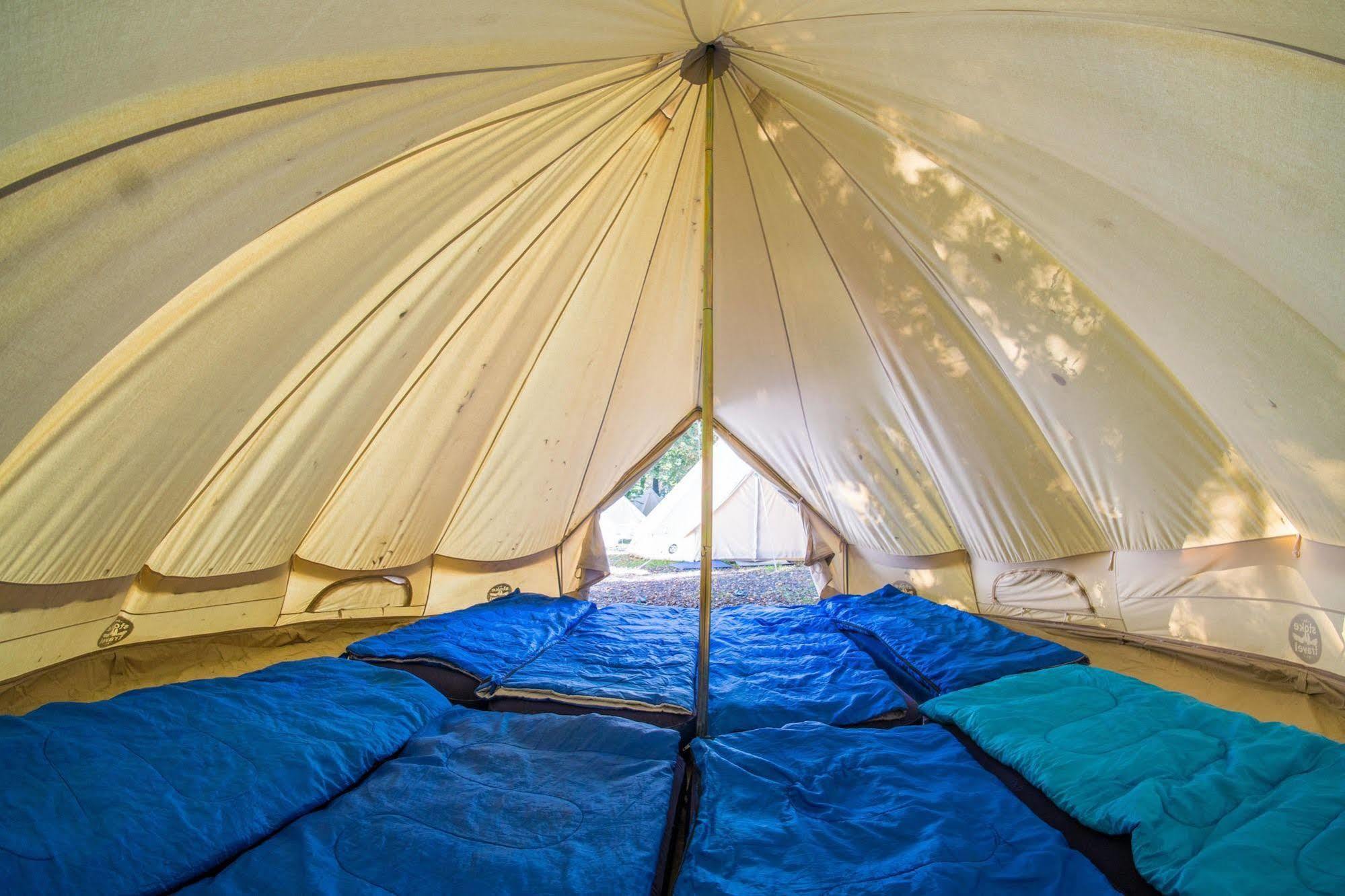Pamplona Camping Hotel Aizoáin Buitenkant foto