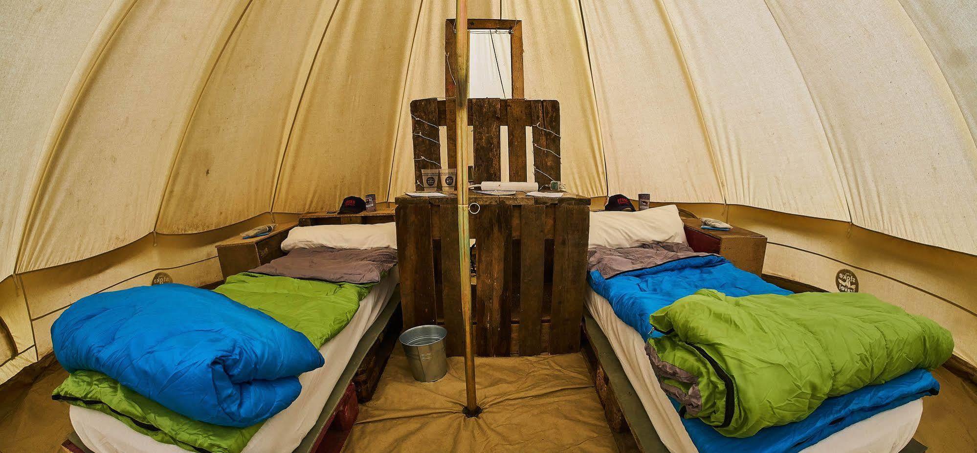 Pamplona Camping Hotel Aizoáin Buitenkant foto