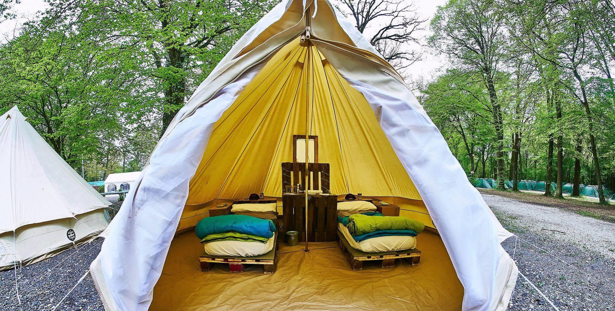 Pamplona Camping Hotel Aizoáin Buitenkant foto